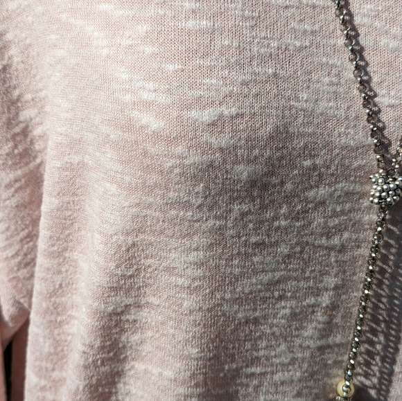 Heathered pink asymmetrical knit top - Picture 4 of 7